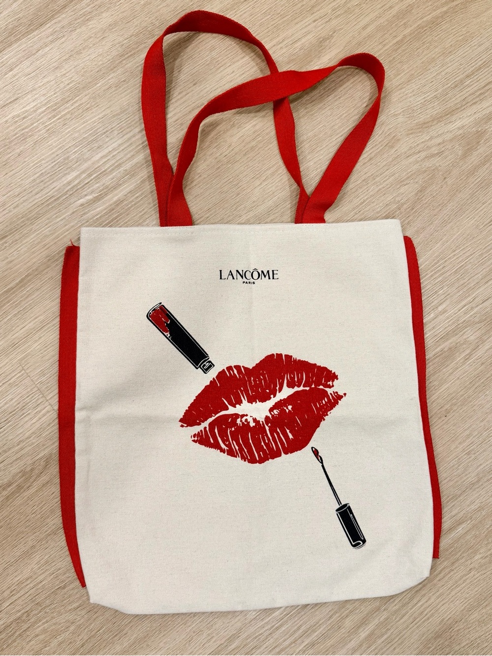 🆕 💫 3 for $15! 💫 New Lancôme Canvas Tote with Red Lip Print